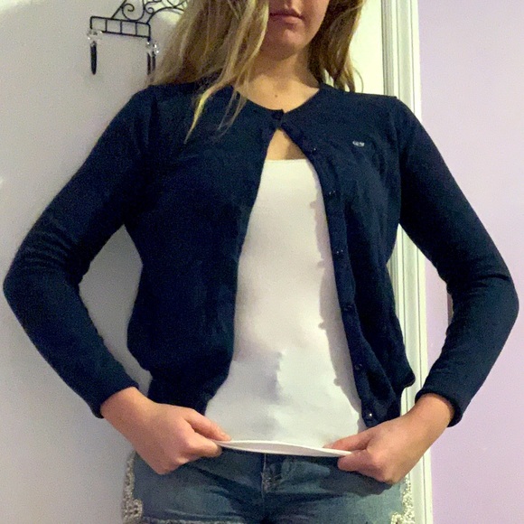 50% OFF BEFORE PURCHASE! Vineyard Vines Cardigan - Picture 2 of 4